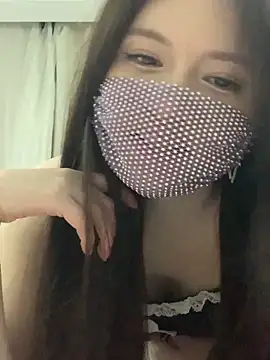 hoho-is online show from May 11, 2026, 4:04 pm
