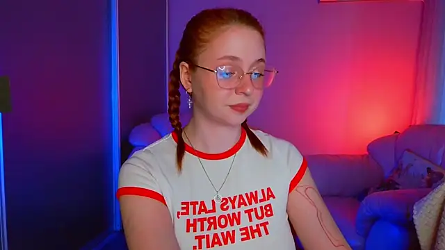 Erica Nelson online show from April 19, 2026, 1:17 am