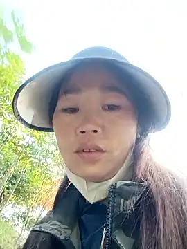 blonde blg online show from November 25, 2025, 12:44 am