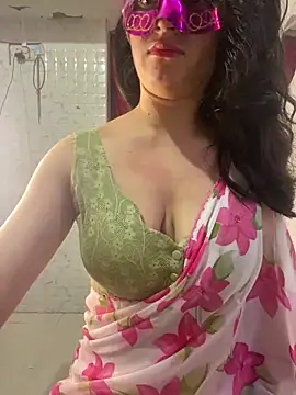 Red Queen 11 online show from November 24, 2025, 5:57 pm