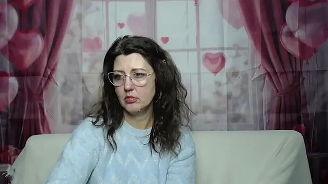 Snapshot of RoseHille chatting on February 10, 2026, 3:11 pm RoseHille online show from February 10, 2026, 3:11 pm