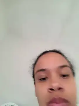 Snapshot of kyliecastell chatting on November 21, 2025, 2:27 pm kyliecastell online show from November 21, 2025, 2:27 pm