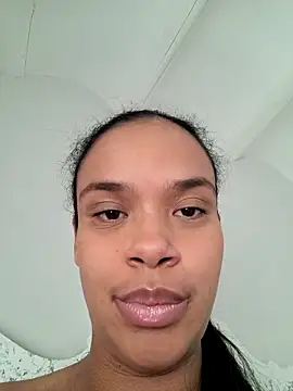 Snapshot of kyliecastell chatting on November 27, 2025, 3:34 pm kyliecastell online show from November 27, 2025, 3:34 pm