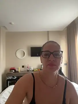 Milana8263 online show from December 20, 2025, 7:00 am