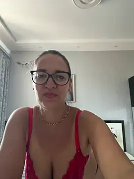 Snapshot of Milana8263 chatting on May 5, 2026, 9:56 am Milana8263 online show from May 5, 2026, 9:56 am