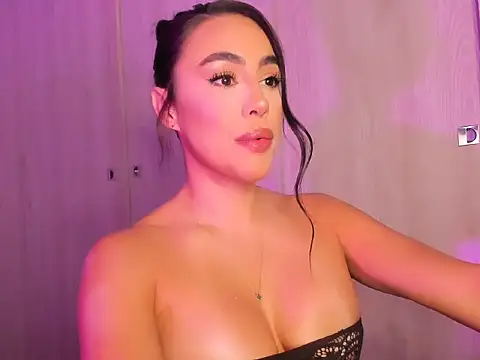 sofilopezcol online show from March 27, 2026, 12:30 am