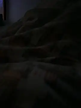 Snapshot of simeonehivd chatting on December 21, 2025, 3:36 pm simeonehivd online show from December 21, 2025, 3:36 pm