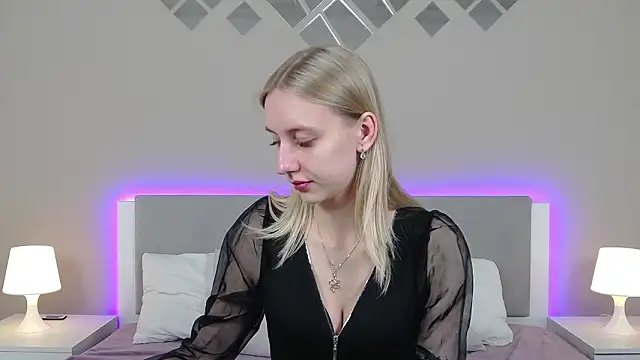 RachaelCute online show from March 25, 2026, 12:04 pm