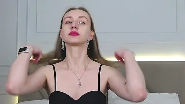 RachaelCute online show from November 21, 2025, 12:15 pm