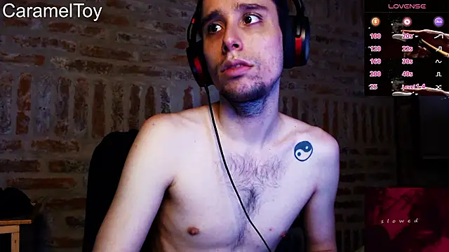 Snapshot of CaramelToy chatting on February 25, 2026, 6:08 pm CaramelToy online show from February 25, 2026, 6:08 pm