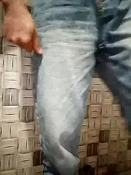 thuy-kieu online show from February 14, 2026, 2:39 pm