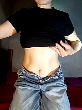 thuy-kieu online show from February 26, 2026, 9:42 am