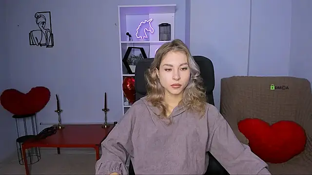 charlie bonsie online show from November 20, 2025, 6:47 am