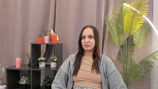 Snapshot of MishaHolme chatting on November 15, 2025, 9:35 am MishaHolme online show from November 15, 2025, 9:35 am