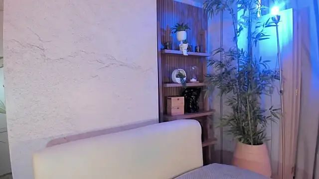 ReiAyanamy online show from April 11, 2026, 8:23 pm