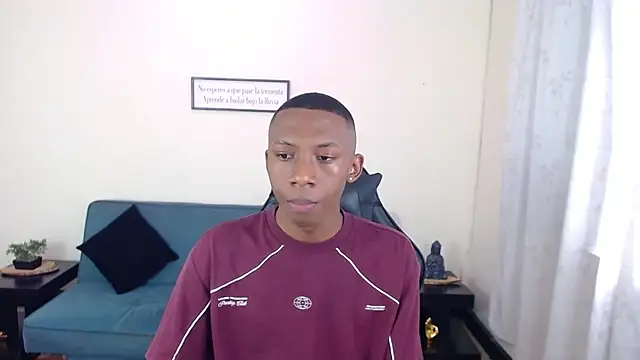 Miilo18 online show from December 17, 2025, 8:58 pm