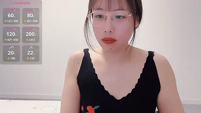 suisui322 online show from January 10, 2026, 2:12 pm