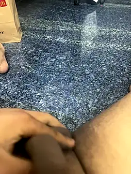 Snapshot of banglorebaby chatting on November 16, 2025, 5:06 pm banglorebaby online show from November 16, 2025, 5:06 pm