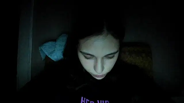 Snapshot of BrunetteVibe chatting on November 12, 2025, 3:38 pm BrunetteVibe online show from November 12, 2025, 3:38 pm