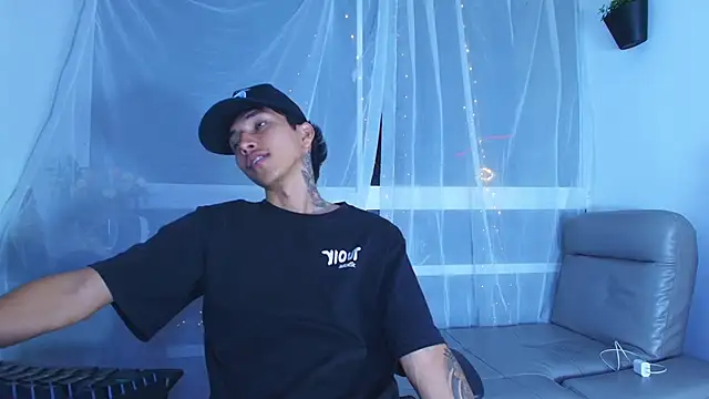 D3mon cock online show from November 30, 2025, 6:25 am