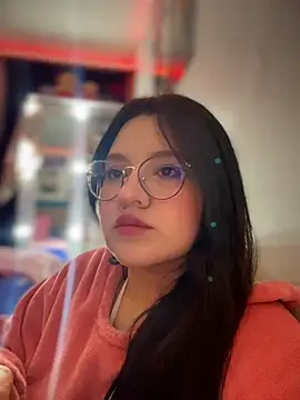 Snapshot of Just_danna chatting on February 9, 2026, 5:05 am Just danna online show from February 9, 2026, 5:05 am