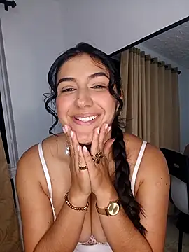 ViolettaWalton1 online show from November 13, 2025, 2:37 am