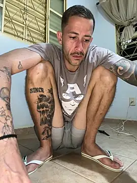 Snapshot of Lucasjandre chatting on April 3, 2026, 8:43 am Lucasjandre online show from April 3, 2026, 8:43 am