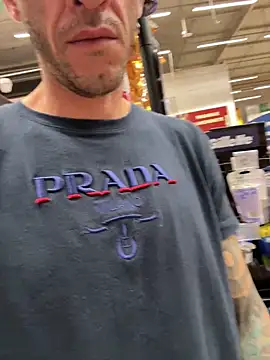 Snapshot of Lucasjandre chatting on March 21, 2026, 11:30 pm Lucasjandre online show from March 21, 2026, 11:30 pm