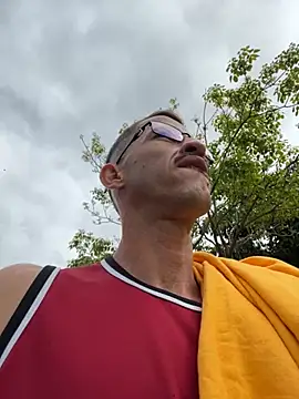 Lucasjandre online show from November 28, 2025, 12:16 pm