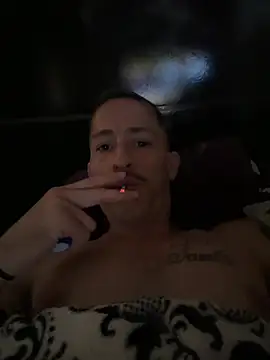 Snapshot of Lucasjandre chatting on April 1, 2026, 10:16 am Lucasjandre online show from April 1, 2026, 10:16 am