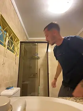 Lucasjandre online show from December 2, 2025, 11:39 pm