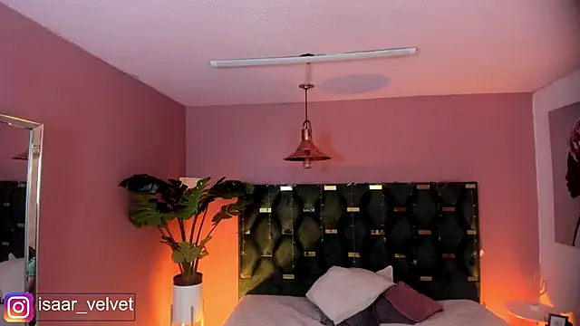 Snapshot of Velvet_Dreamss chatting on April 21, 2026, 11:39 am Velvet Dreamss online show from April 21, 2026, 11:39 am