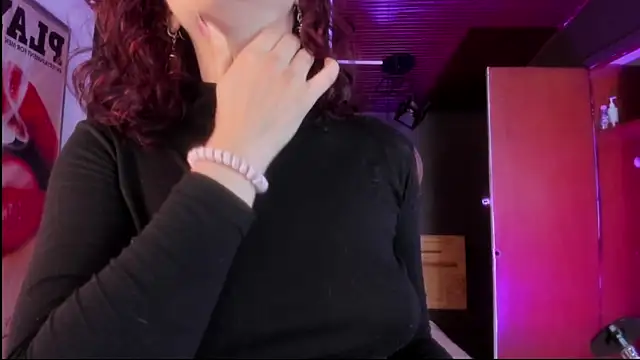 Snapshot of Velvet_Dreamss chatting on February 23, 2026, 11:44 am Velvet Dreamss online show from February 23, 2026, 11:44 am