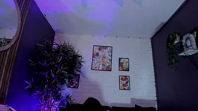 Velvet Dreamss online show from December 14, 2025, 11:27 am