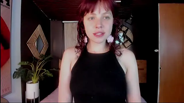 Snapshot of Velvet_Dreamss chatting on February 21, 2026, 11:34 am Velvet Dreamss online show from February 21, 2026, 11:34 am