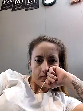 Snapshot of sexxxilexxxi44 chatting on November 24, 2025, 8:53 pm sexxxilexxxi44 online show from November 24, 2025, 8:53 pm