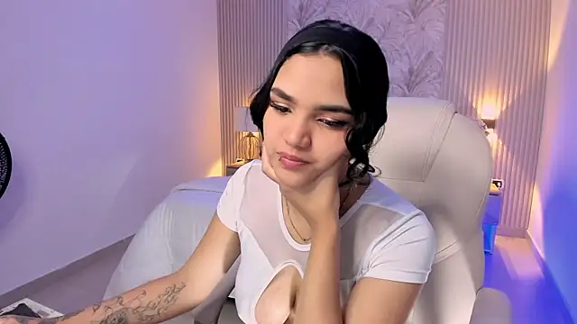 Kim stonee online show from November 27, 2025, 7:36 pm