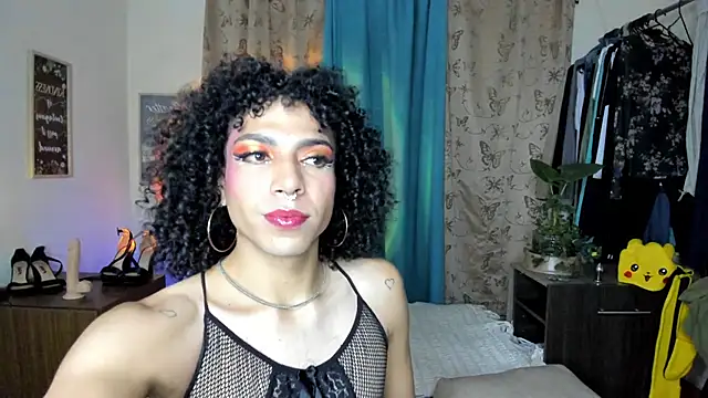 Snapshot of Angel_White25 chatting on April 29, 2026, 12:48 am Angel White25 online show from April 29, 2026, 12:48 am