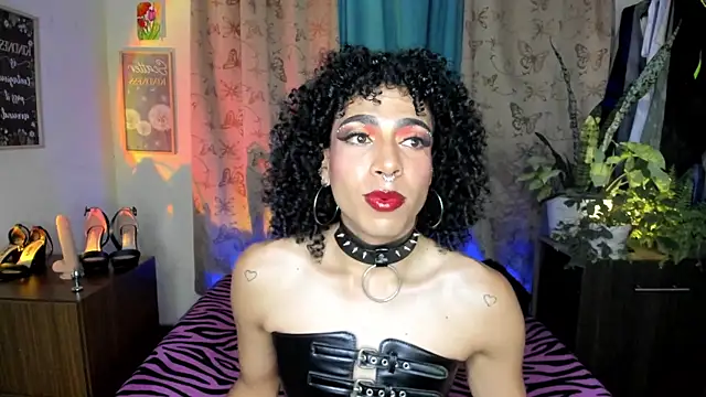 Snapshot of Angel_White25 chatting on May 8, 2026, 12:36 am Angel White25 online show from May 8, 2026, 12:36 am