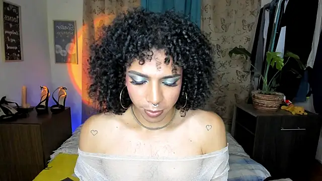 Snapshot of Angel_White25 chatting on April 28, 2026, 2:27 am Angel White25 online show from April 28, 2026, 2:27 am