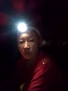 girl-hot2x online show from December 21, 2025, 11:56 am