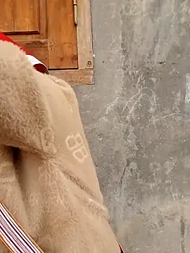 girl-hot2x online show from February 18, 2026, 1:25 am