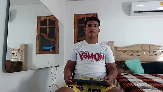 mathews    online show from November 27, 2025, 2:34 am