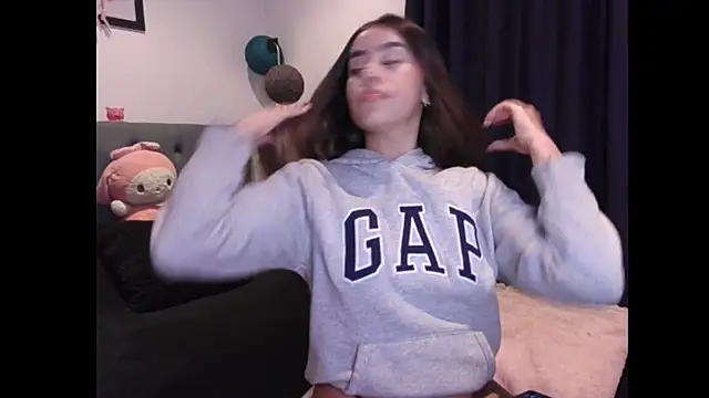 Snapshot of lauren_clauz chatting on November 25, 2025, 12:11 am lauren clauz online show from November 25, 2025, 12:11 am