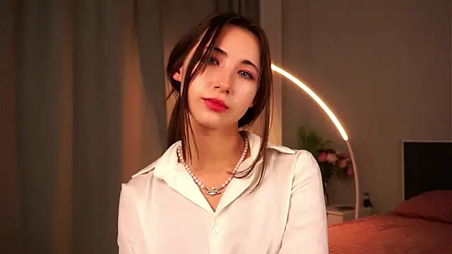 Snapshot of NanceeWestaway chatting on November 18, 2025, 6:00 pm NanceeWestaway online show from November 18, 2025, 6:00 pm