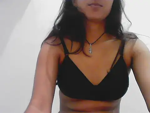 Anika Singh online show from November 15, 2025, 1:48 pm