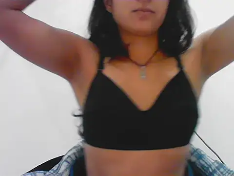 Anika Singh online show from November 17, 2025, 10:36 pm