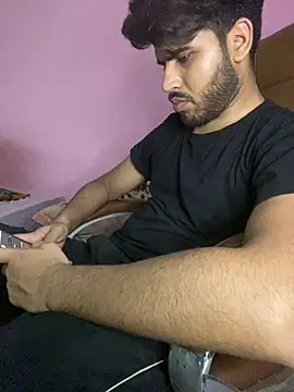 Snapshot of hotyyyyjonny chatting on July 5, 2026, 4:25 pm hotyyyyjonny online show from July 5, 2026, 4:25 pm
