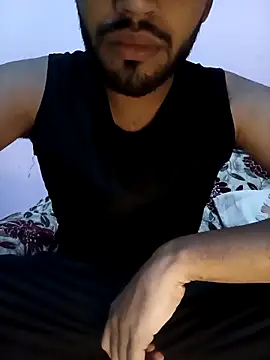 hotyyyyjonny online show from December 5, 2025, 4:05 pm