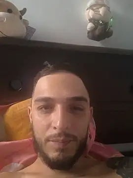 mohamedkarimm online show from June 14, 2026, 1:23 pm